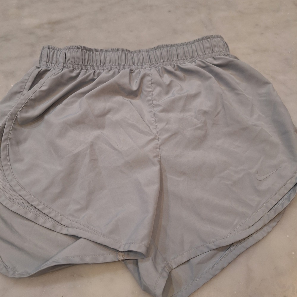 Nike Dri-FIT Running Shorts Womens Small Gray Athletic Gym Workout Activewear